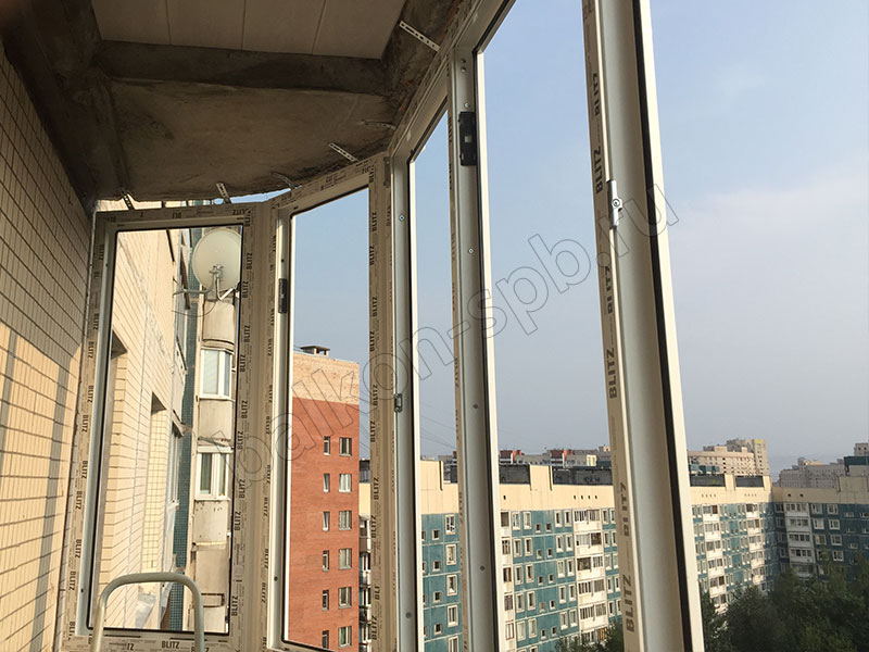 Установка пластиковых окон на балкон